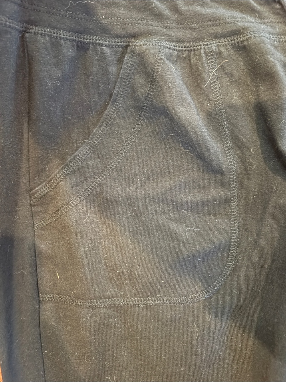 Black Pull-On Wide Leg Cropped capris - Picture 2 of 3